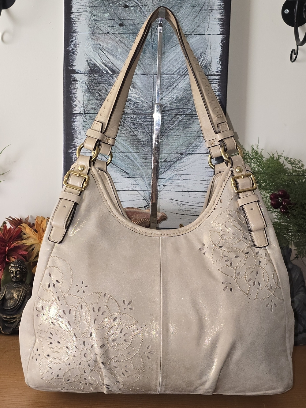 Coach Maggie Cream Leather With Gold Shimmer Shoylder Bag, VGUC, Needs Some TLC - Picture 2 of 15
